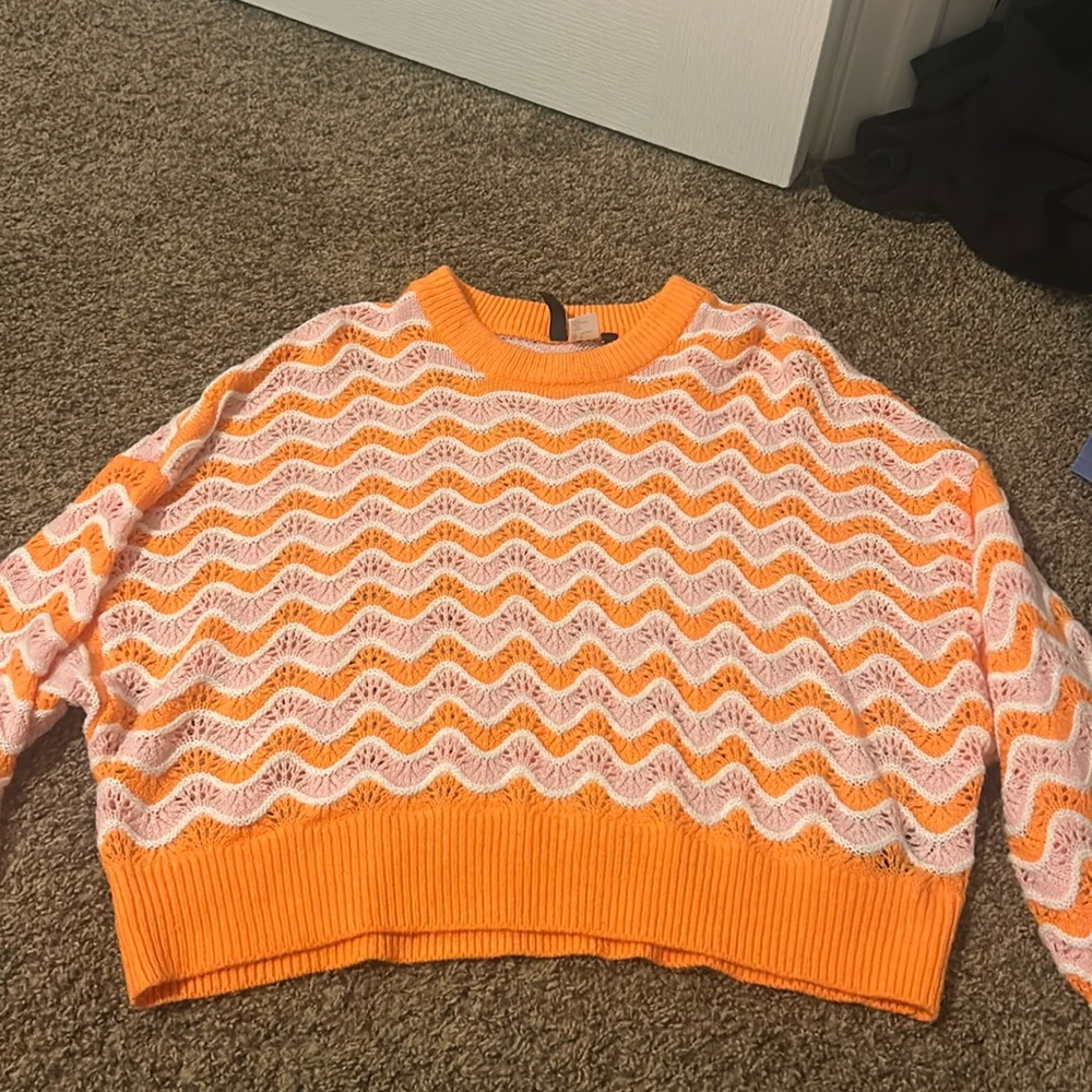 SWEATER